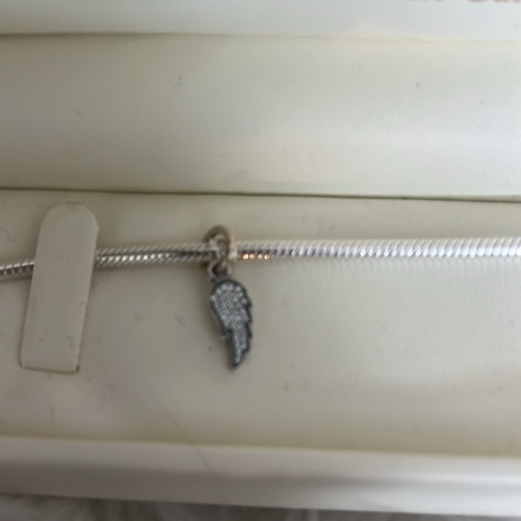 Women’s Pandora bracelet Price Drop - Picture 4 of 5